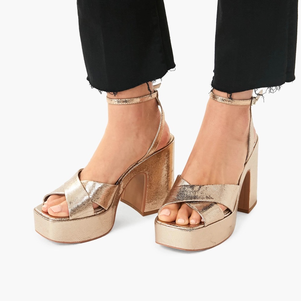 Dolce Vita Gold Wessi Platform Heels Size 9.5